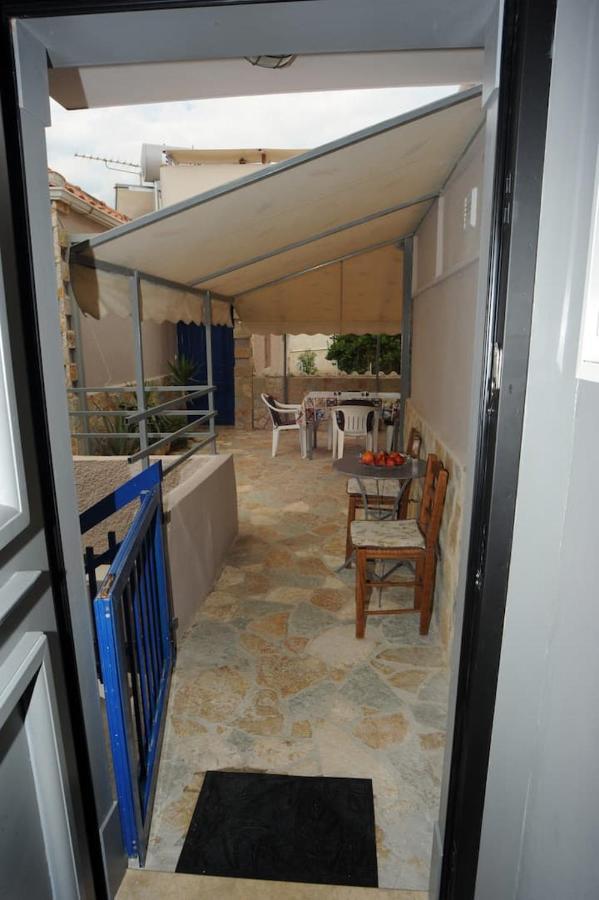 Ferienwohnung Crecian Water Front Aigeira Exterior foto