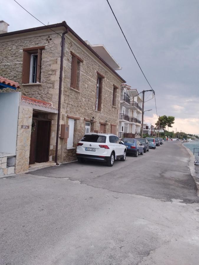 Ferienwohnung Crecian Water Front Aigeira Exterior foto